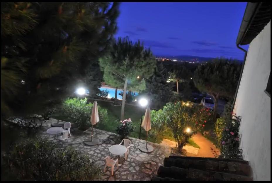 Agriturismo La Ginestrella Civitella D'Arna Dış mekan fotoğraf