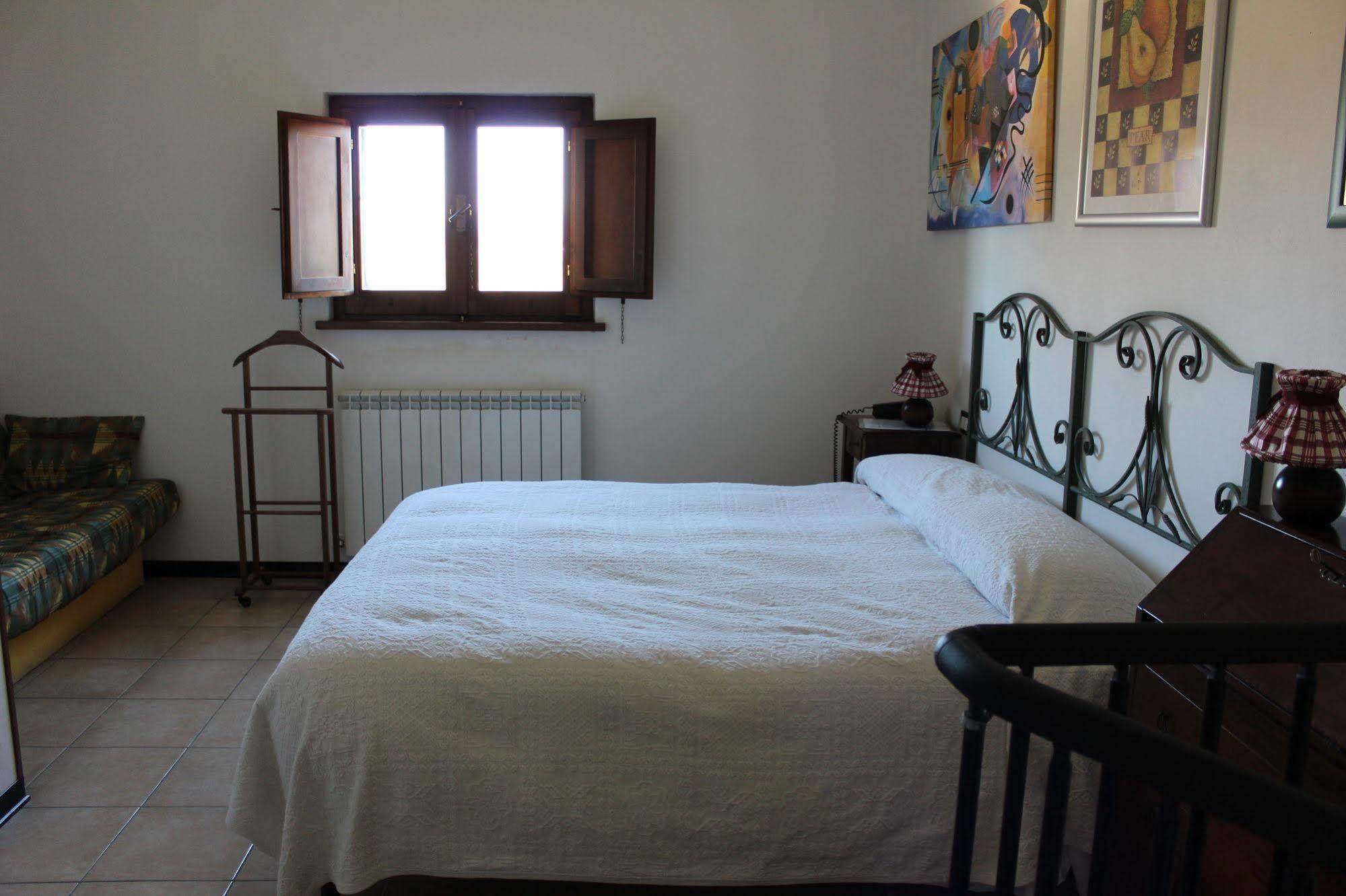 Agriturismo La Ginestrella Civitella D'Arna Dış mekan fotoğraf